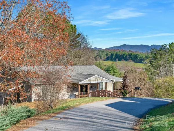 Mars Hill, NC 28754,16 Sunny LN