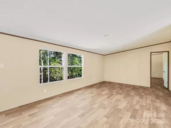 Hendersonville, NC 28792,20 Windy Mountain LN #1