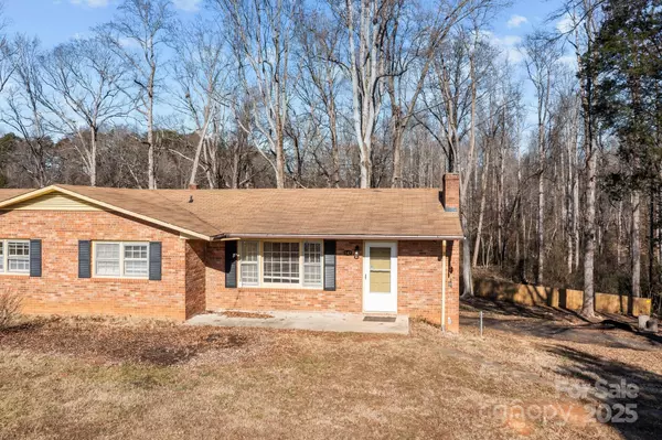 Statesville, NC 28625,145 Crooked LN