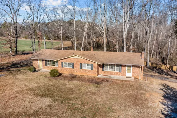 Statesville, NC 28625,145 Crooked LN