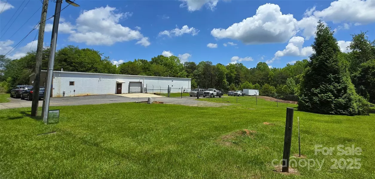 994 Rhyne RD, Clover, SC 29710