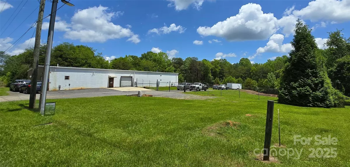 Clover, SC 29710,994 Rhyne RD