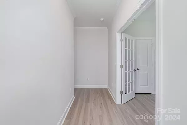 Troutman, NC 28166,203 Susannah ST