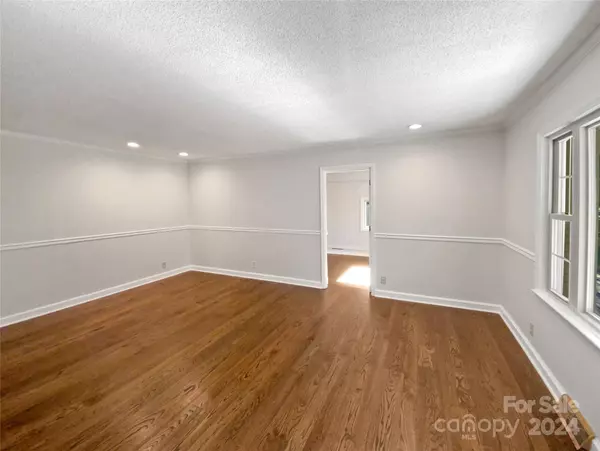 Huntersville, NC 28078,104 Abingdon CIR