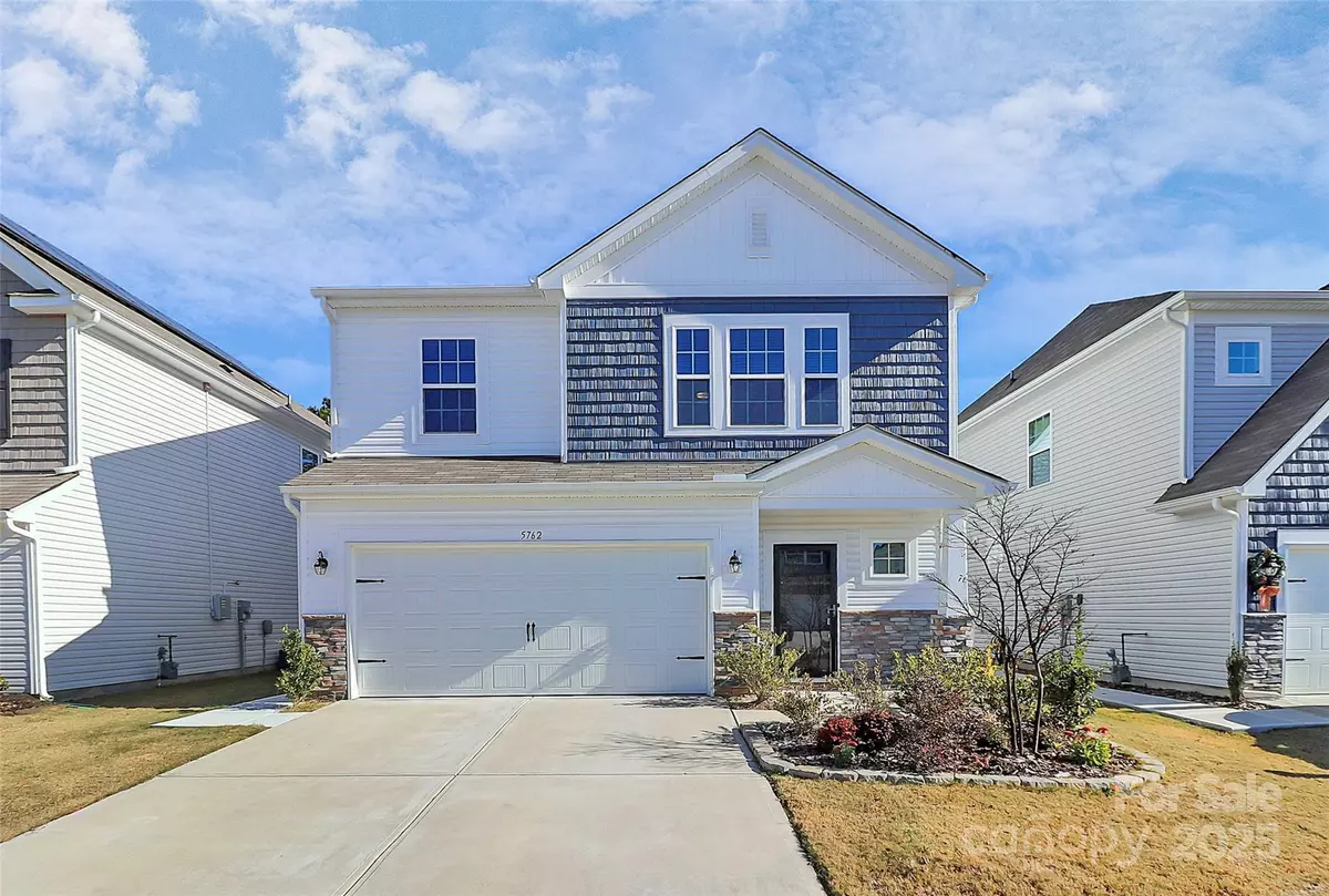 Lancaster, SC 29720,5762 Soft Shell DR