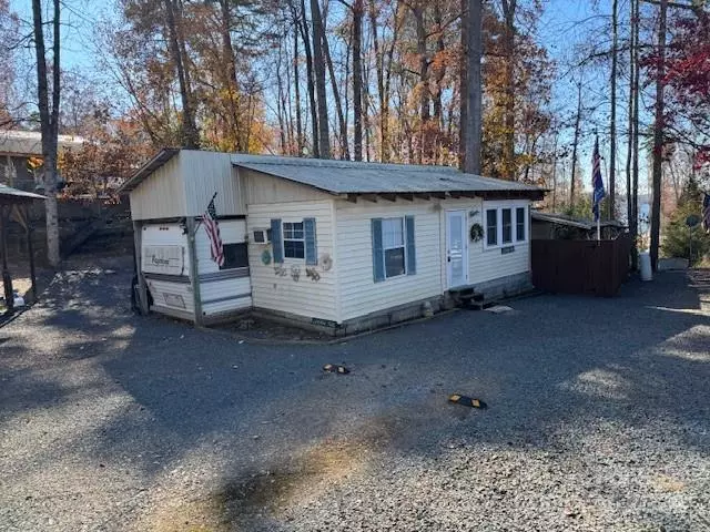 Mount Gilead, NC 27306,101 Lake View DR