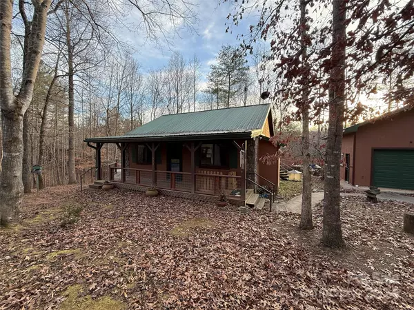 585 Cabin Cove LN, Moravian Falls, NC 28654