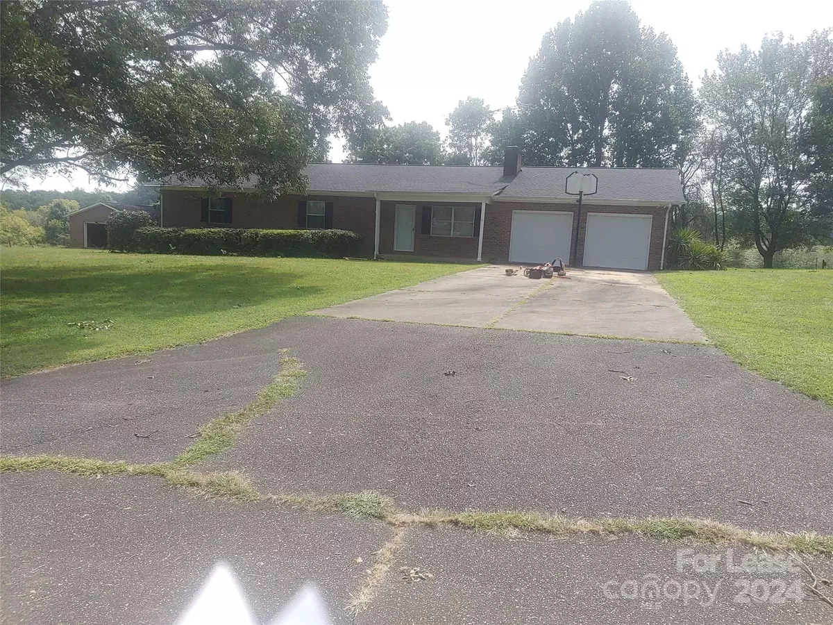 Hiddenite, NC 28636,174 Stamey Payne LN