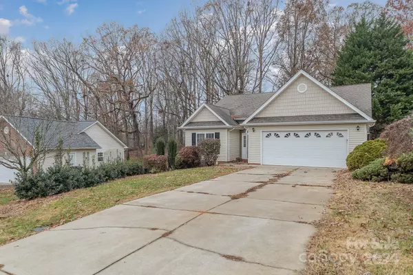 Conover, NC 28613,1824 Pipers Ridge CIR NW