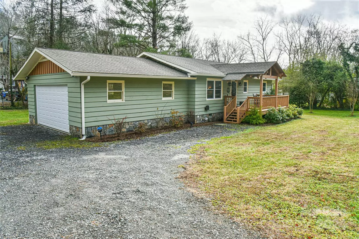 Asheville, NC 28805,455 New Haw Creek RD