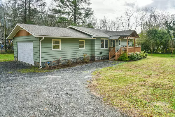 455 New Haw Creek RD, Asheville, NC 28805