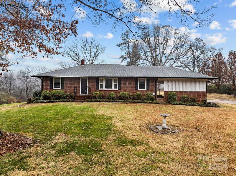 2057 Junction RD, Mocksville, NC 27028