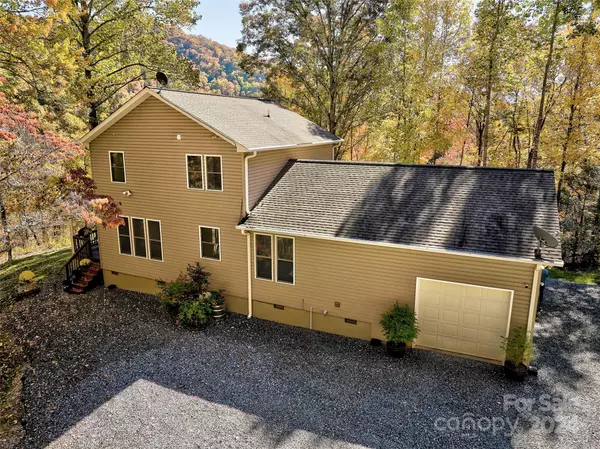 Bryson City, NC 28713,1333 Pigeon Creek RD