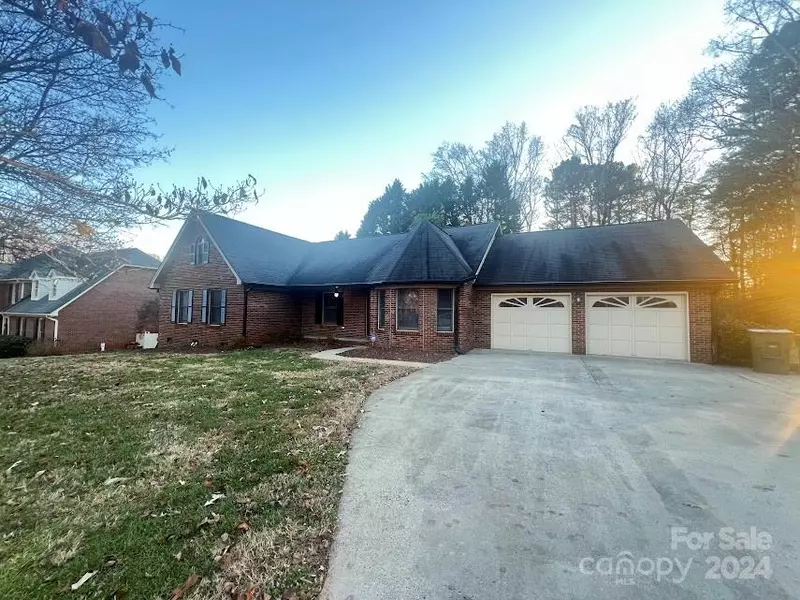 2601 Independence WAY, Gastonia, NC 28056