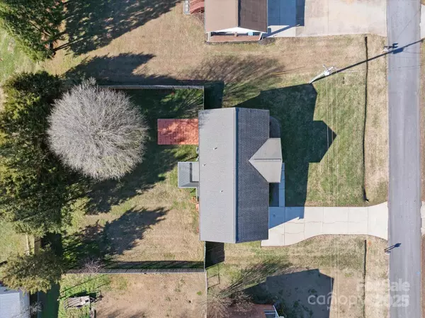 Newton, NC 28658,2505 Ashford DR