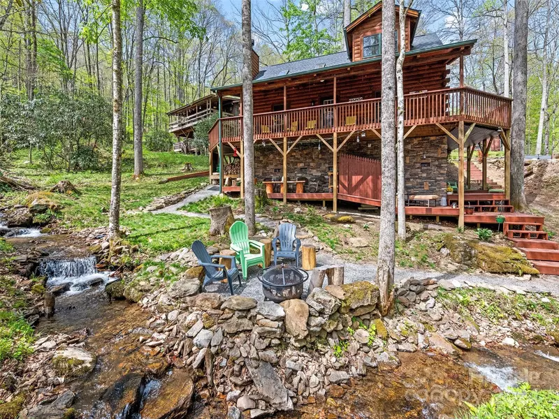 255 Reuben Branch RD, Maggie Valley, NC 28751