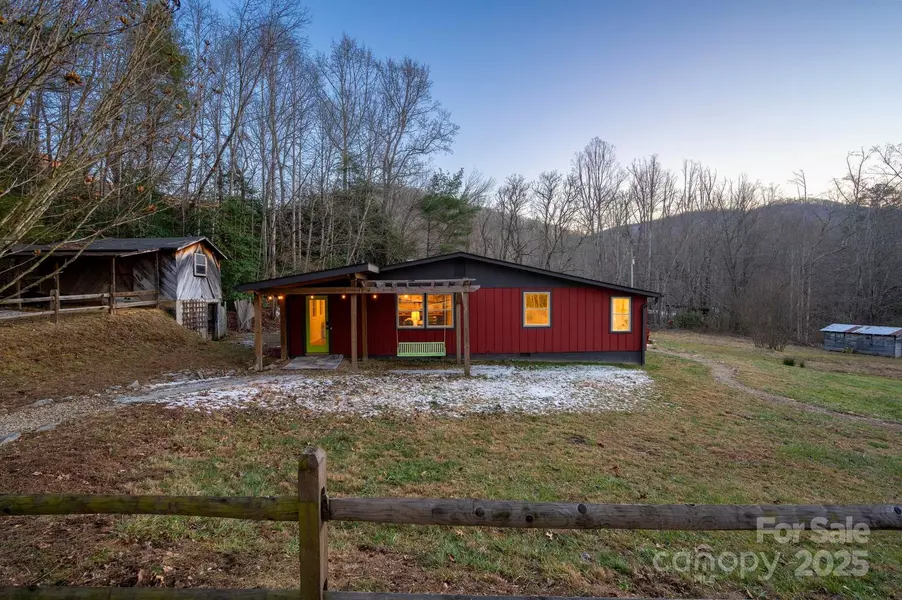 191 Wilson Cove RD, Swannanoa, NC 28778