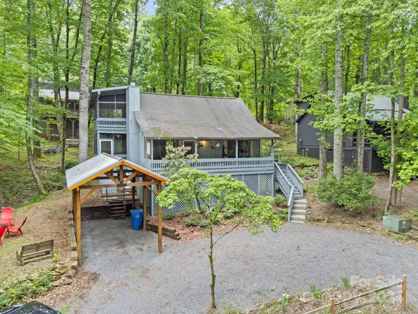 Maggie Valley, NC 28751,27 Gail DR