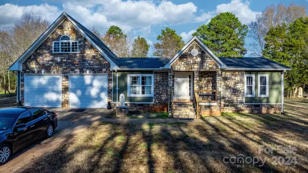 Salisbury, NC 28147,113 Cedar DR