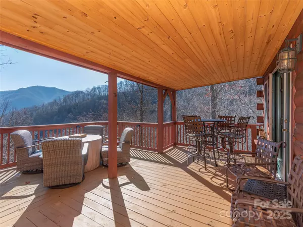 Maggie Valley, NC 28751,37 Filly LN