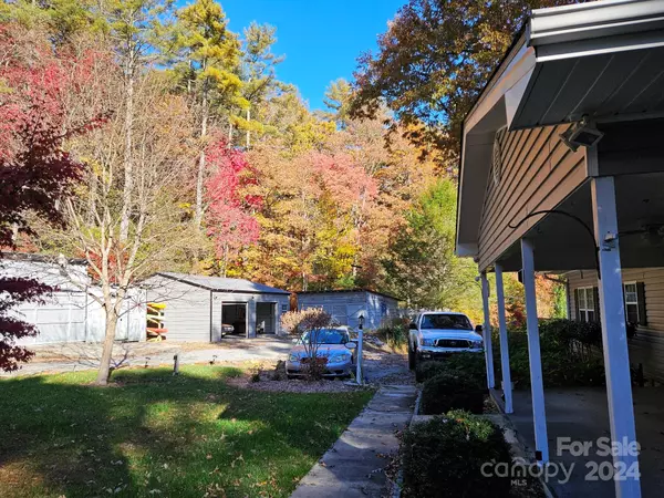 Cedar Mountain, NC 28718,81 Corn DR