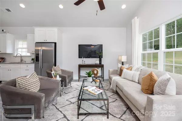 Charlotte, NC 28269,5513 Skycrest DR
