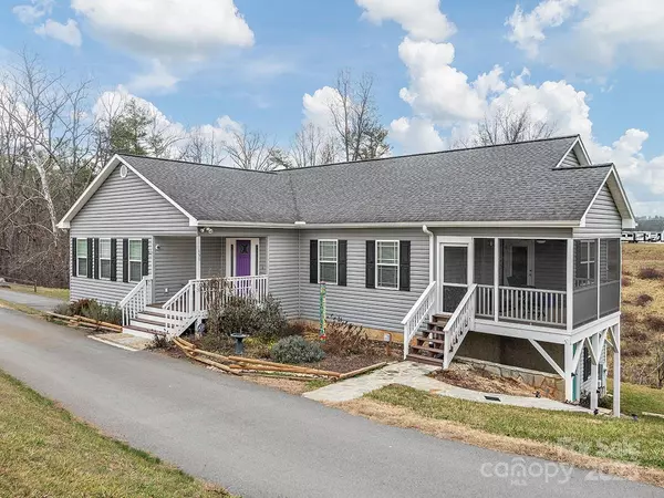 159 Greenridge RD, Weaverville, NC 28787