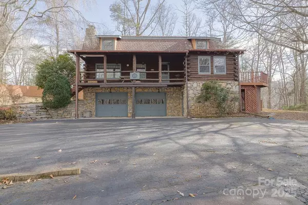 Horse Shoe, NC 28742,30 Log Cabin TRL