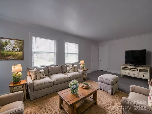Charlotte, NC 28208,2996 Shady LN