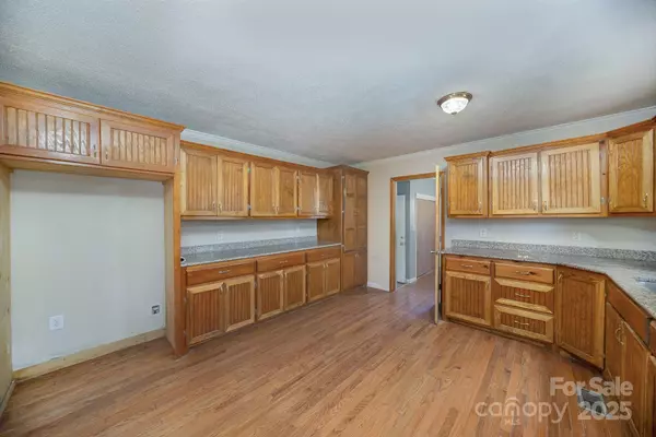 Gastonia, NC 28054,632 Armstrong Park RD