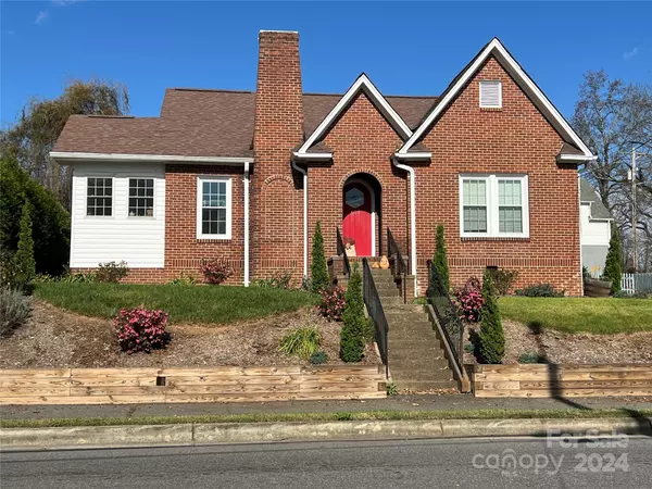 406 N Green ST,  Morganton,  NC 28655