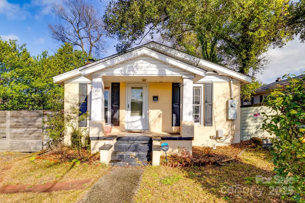 Columbia, SC 29505,1909 Mitchell ST #57