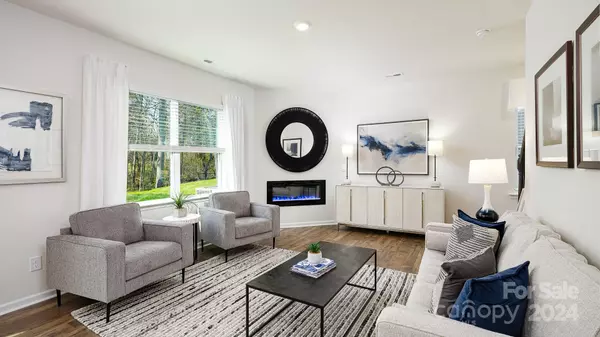 Dallas, NC 28034,5055 Beargrass DR