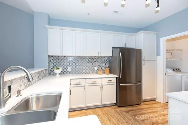 Cornelius, NC 28031,18742 Nautical DR #305