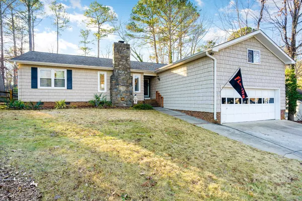 Tega Cay, SC 29708,9058 Tulagi CT