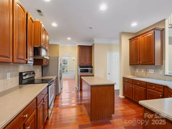 Charlotte, NC 28277,9903 Southampton Commons DR