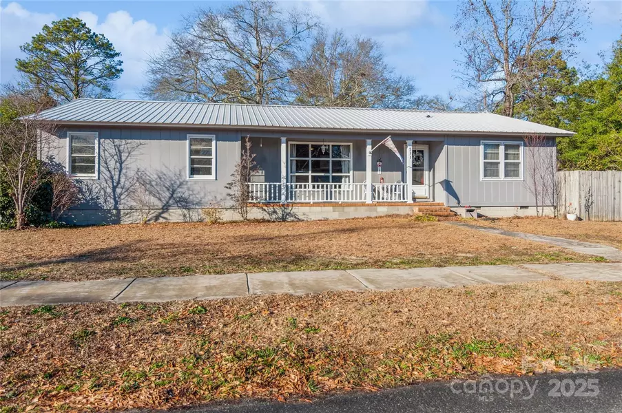 511 E Church ST, Kershaw, SC 29067