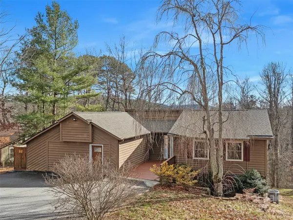 19 Shelby DR, Asheville, NC 28803