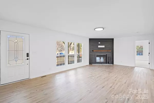 New London, NC 28127,44356 Harper Hearne RD