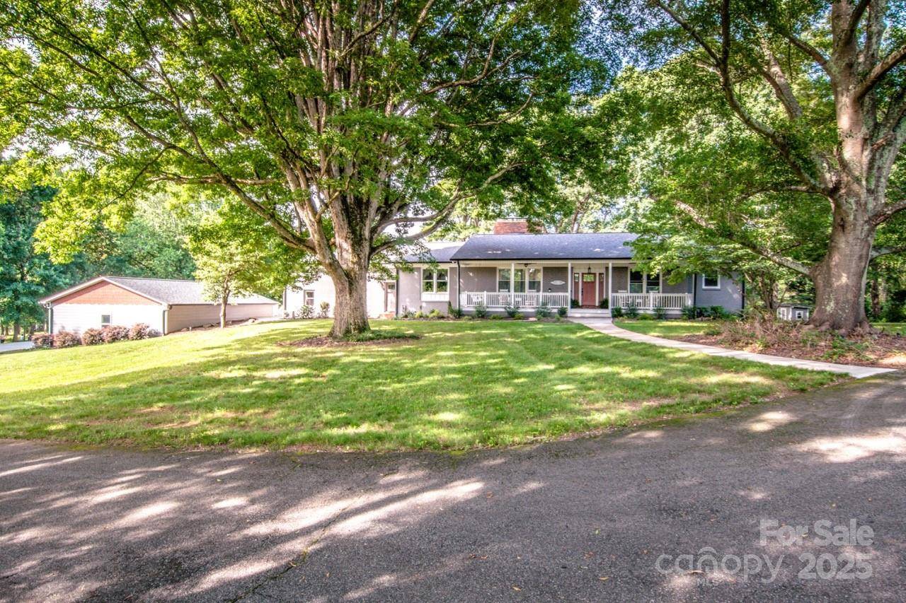 Dallas, NC 28034,1563 Rhyne RD