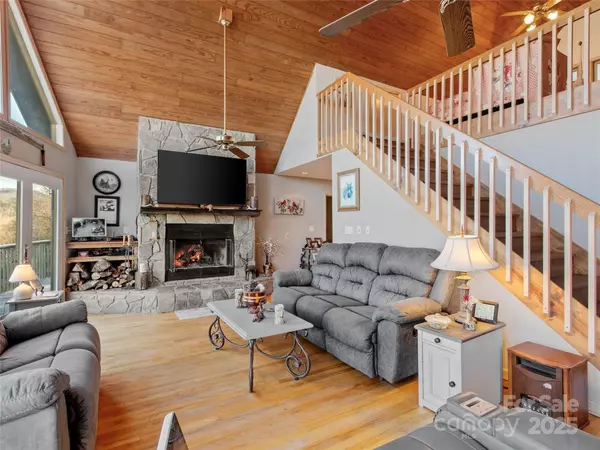 Burnsville, NC 28714,179 South Toe River RD
