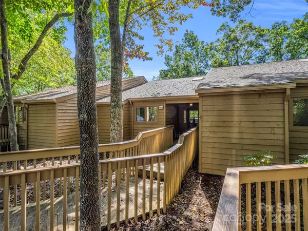 Lake Lure, NC 28746,155 Quail Cove RD #1602