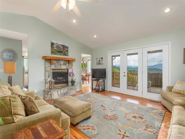 Waynesville, NC 28786,34 Pond View DR