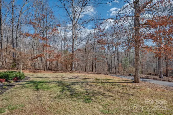 Rutherfordton, NC 28139,182 Hutchins DR