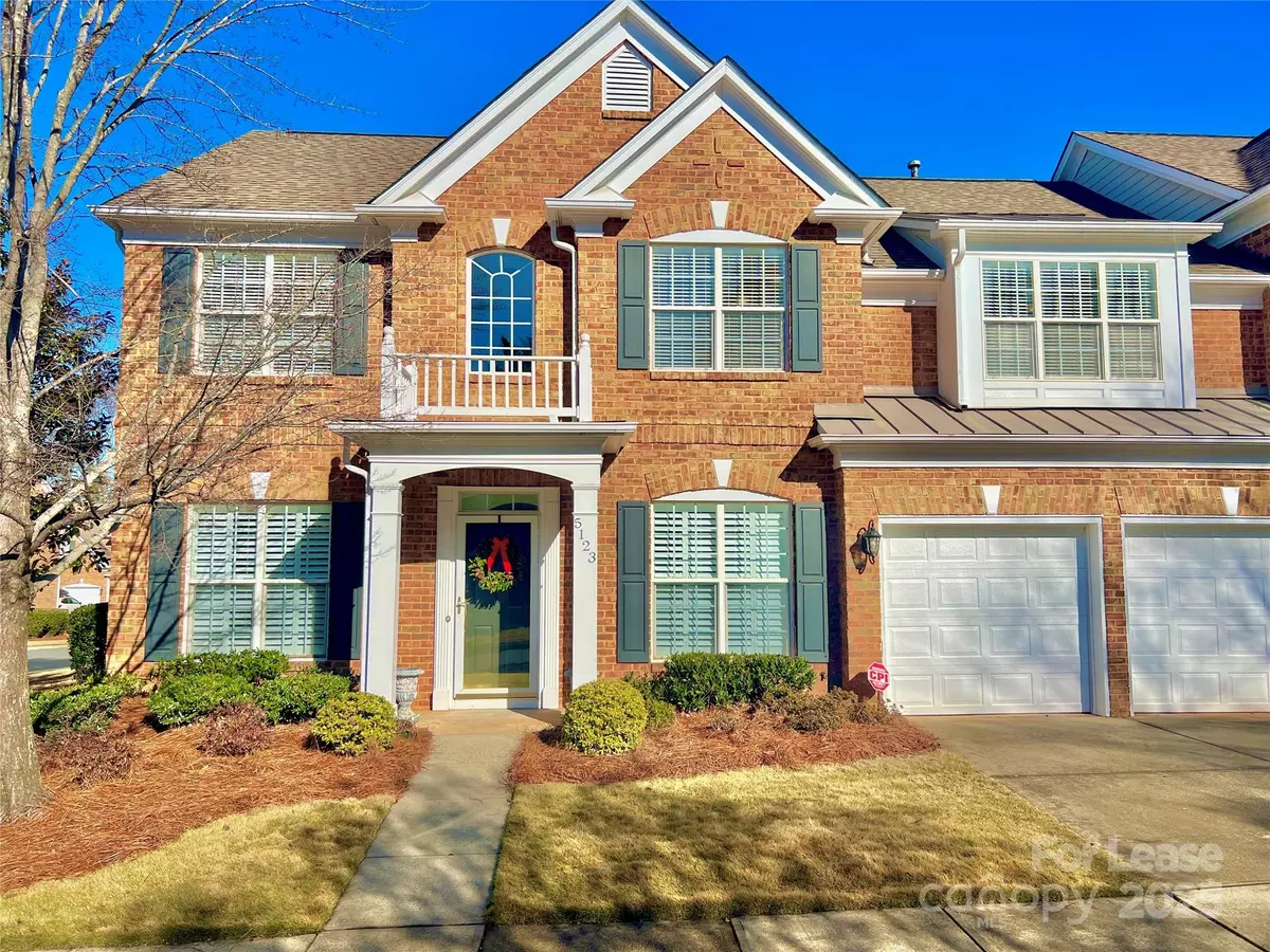 Charlotte, NC 28226,5123 Amherst Trail DR