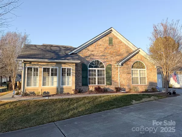 Charlotte, NC 28269,5559 Prosperity View DR