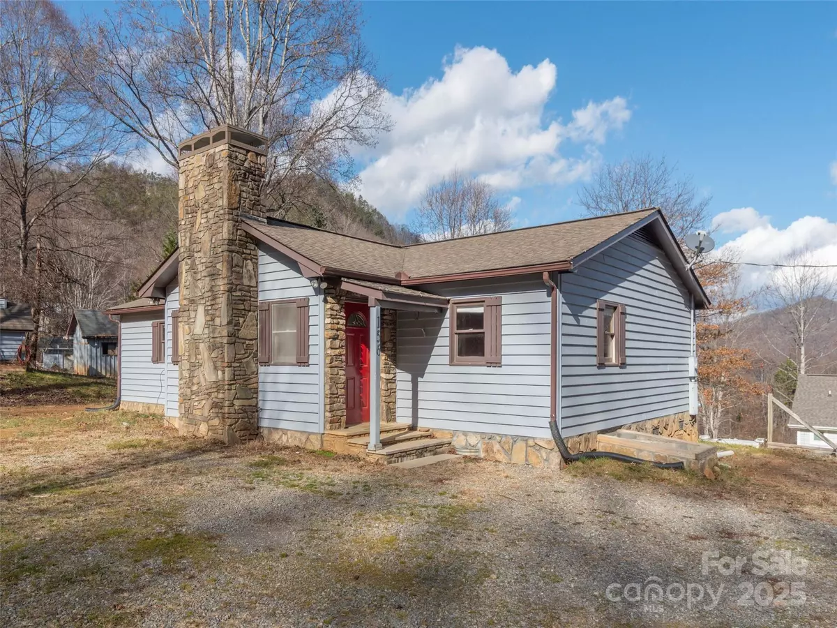 Canton, NC 28716,156 High Top DR