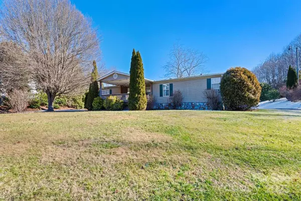 Waynesville, NC 28786,98 Price LN