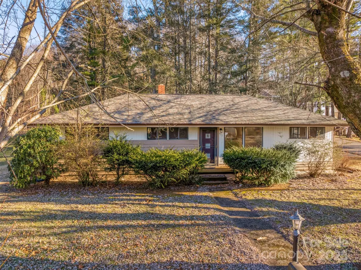 Waynesville, NC 28786,713 Brown AVE