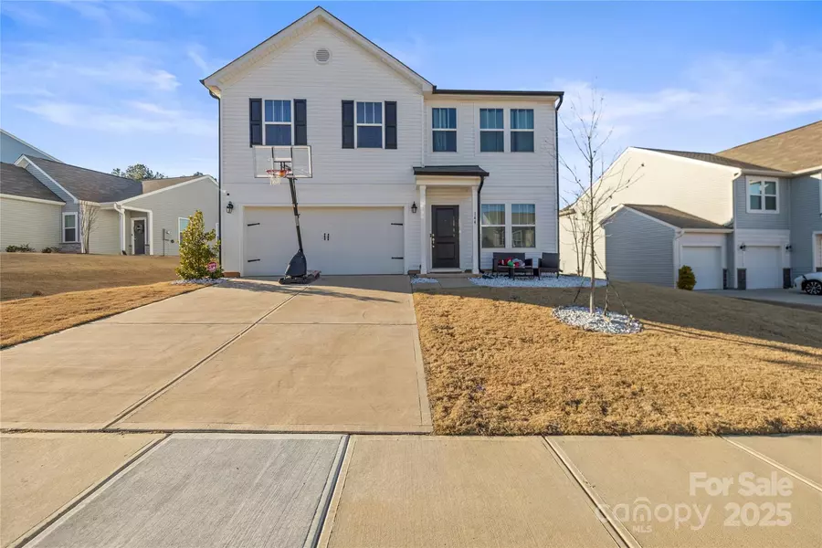 144 Mooring DR, Statesville, NC 28677